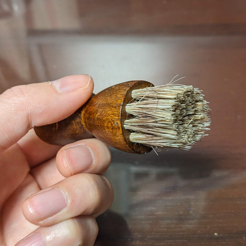 コロニルのアプリケーションブラシ